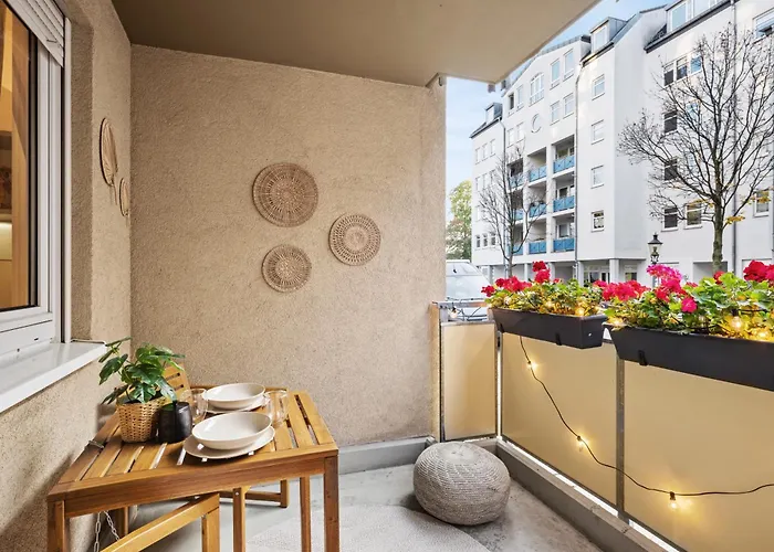 Edler Wohnraum Elegantes Mit Balkon, Boxspringbett, Kaffeevollautomat, Lift & Parkplatz شقة *