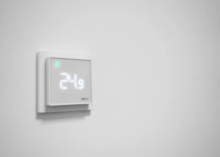 Edler Wohnraum Elegantes Mit Balkon, Boxspringbett, Kaffeevollautomat, Lift & Parkplatz شيمنيتز