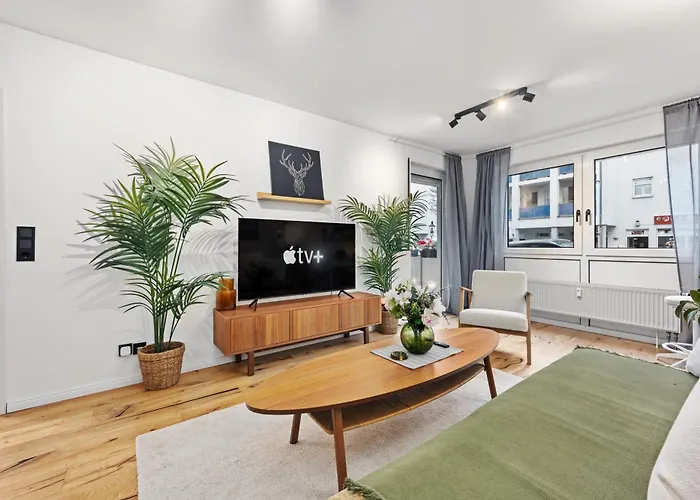 Edler Wohnraum Elegantes Mit Balkon, Boxspringbett, Kaffeevollautomat, Lift & Parkplatz شيمنيتز